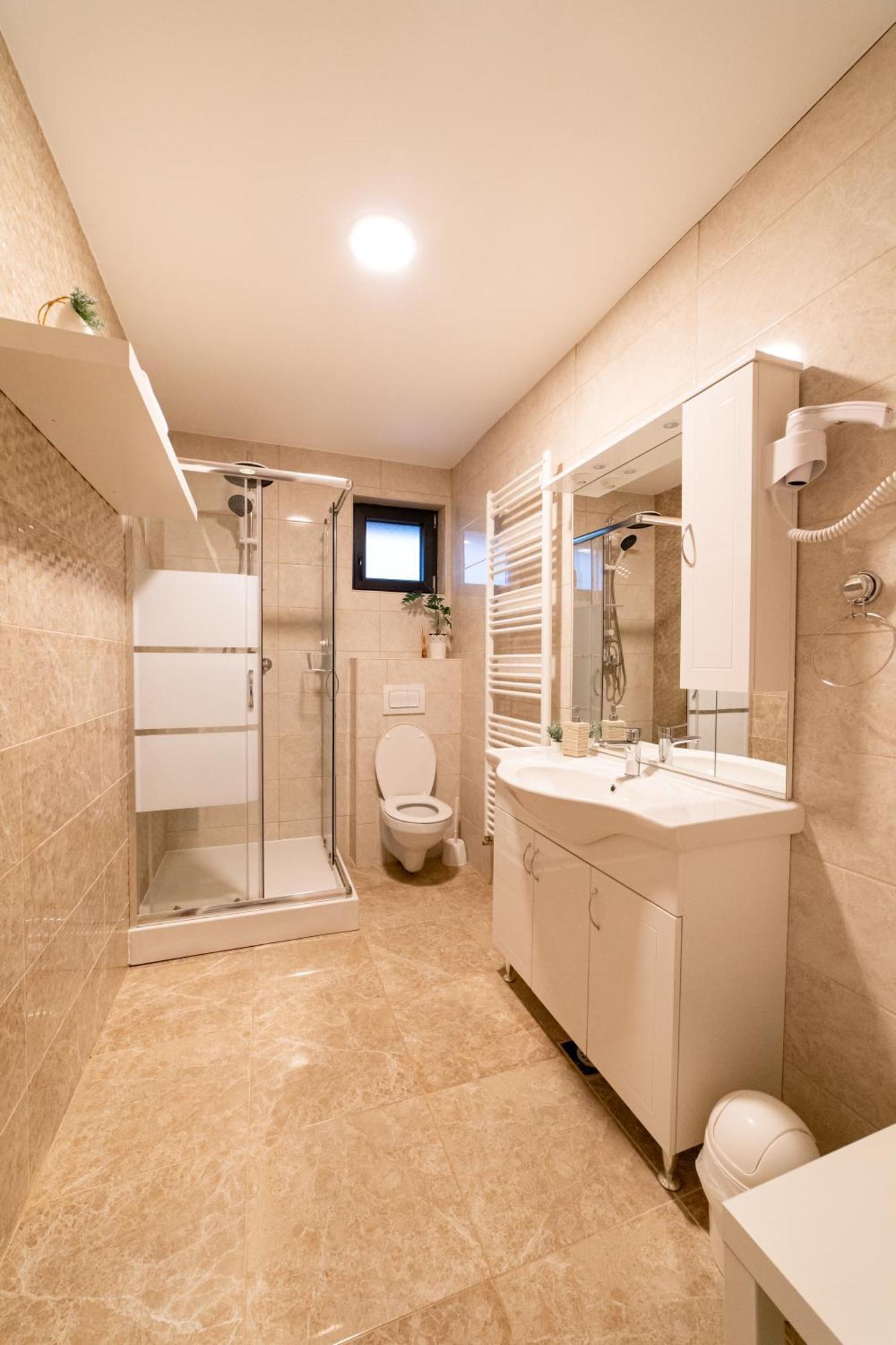 Jankovi Dvori Hotell Rakovica Exteriör bild